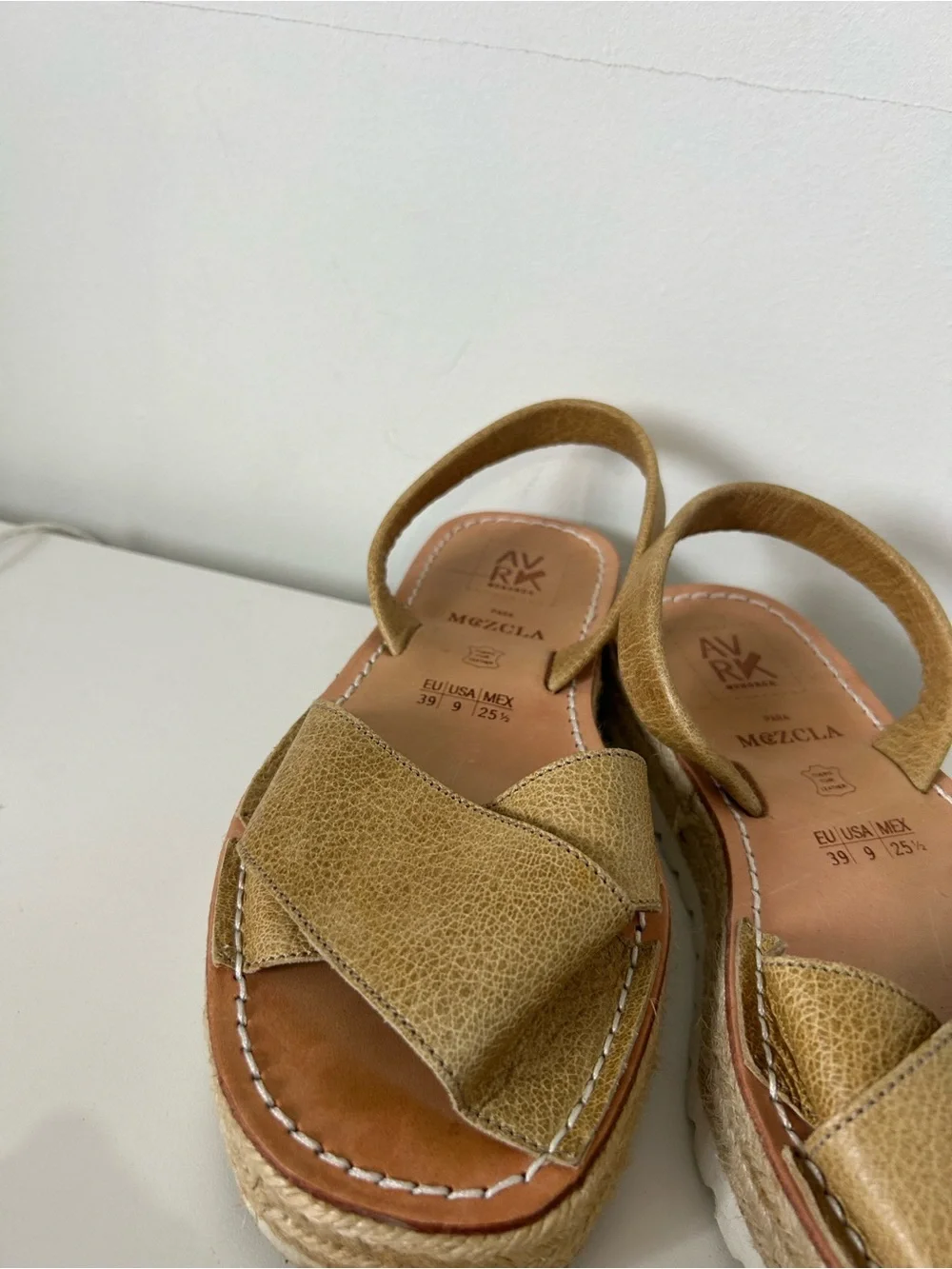 AVRK Avaraca Mezcla Espadrille Platform Leather Sandals Size 9 boho beach chic